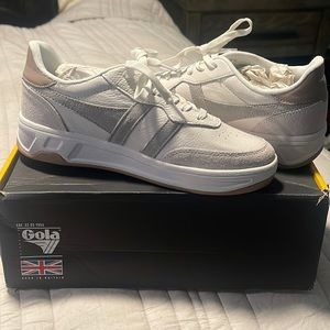 BNWT Gola sneakers